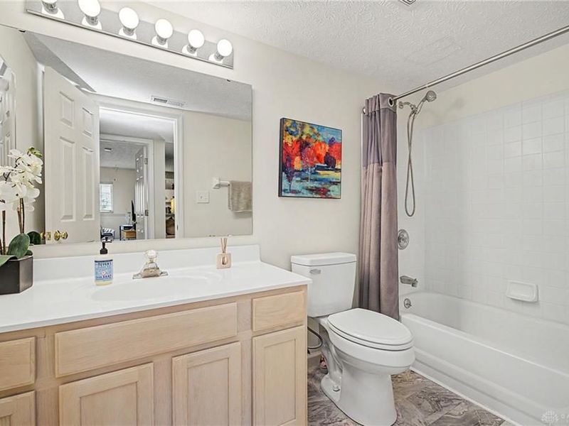 2552 Greenlefe Drive, Beavercreek, OH 45431 Photo 33