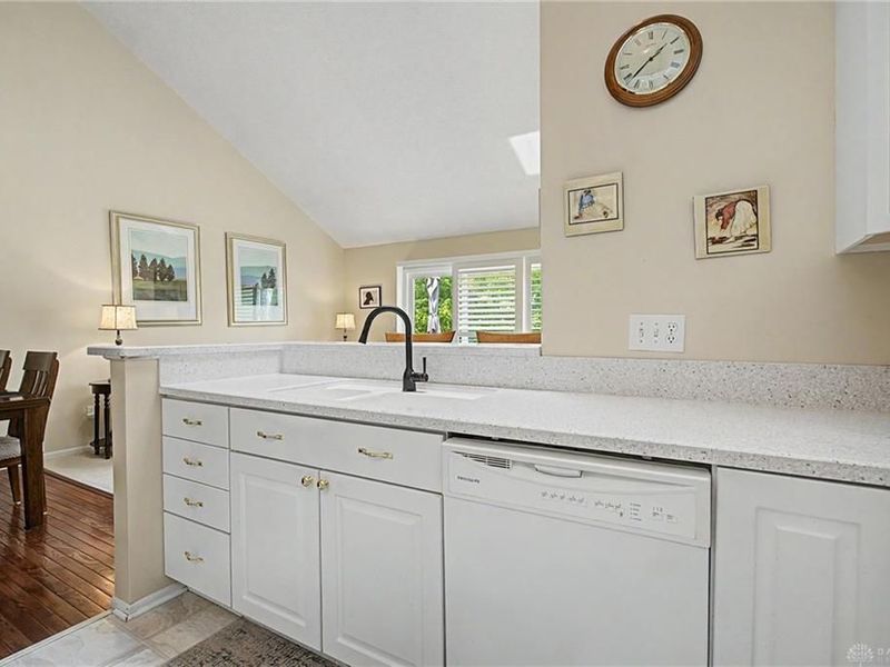2552 Greenlefe Drive, Beavercreek, OH 45431 Photo 43