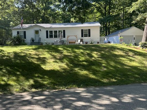 10 Harvey Brook Road, Wolfeboro, NH 03896