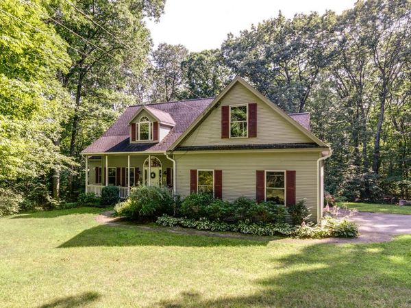 14 Fieldstone Drive, Hooksett, NH 03106