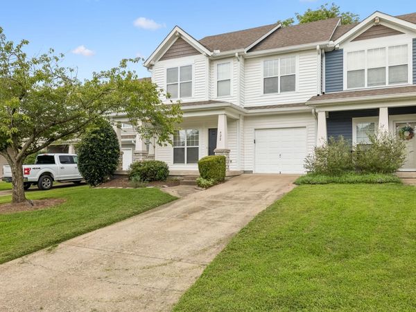 422 Normandy Cir, Nashville, TN 37209