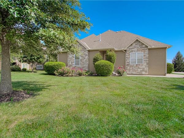 16877 S Bradley Drive, Olathe, KS 66062