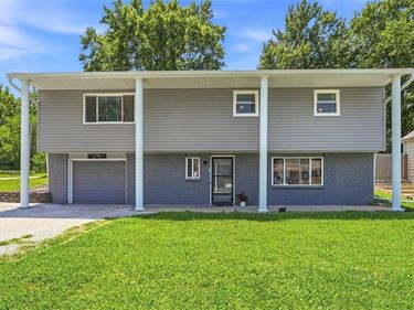 6729 NE Cotter Avenue, Kansas City, MO 64119