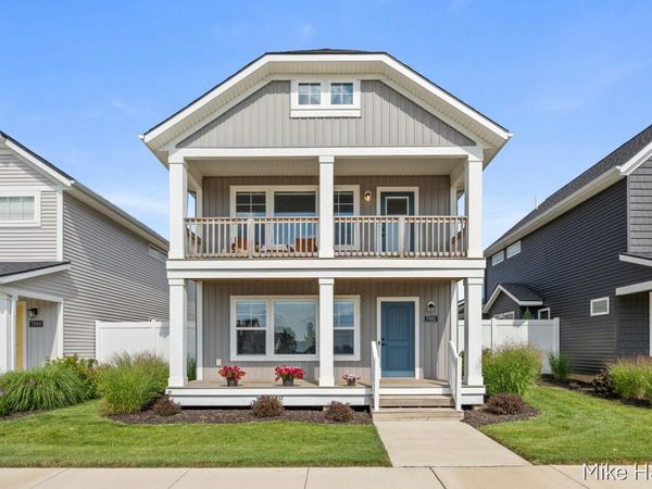 7892 Greendale Drive SE, Byron Center, MI 49315