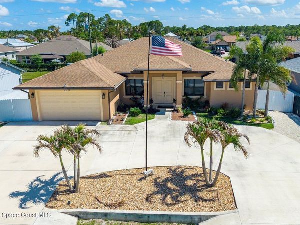 1890 SW Penrose Avenue , Port St. Lucie, FL 34953