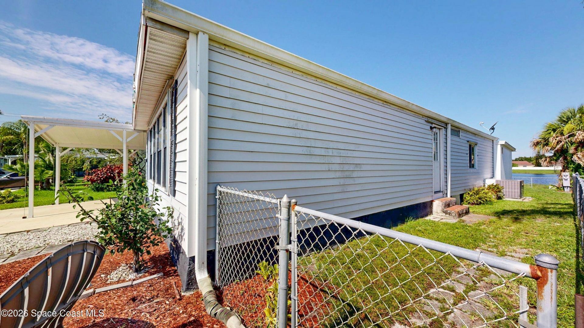 1724 Mango Street NE , Palm Bay, FL 32905 Photo