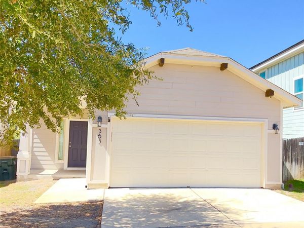 363 Eagle Brook LN , Buda, TX 78610