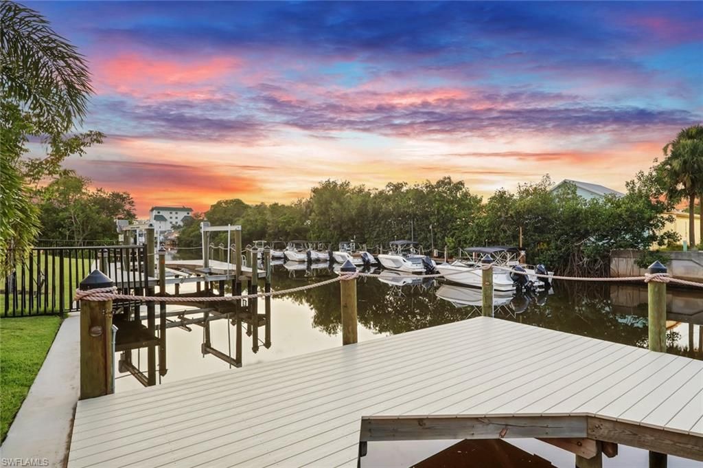 211 1st St, Bonita Springs, FL 34134 Photo