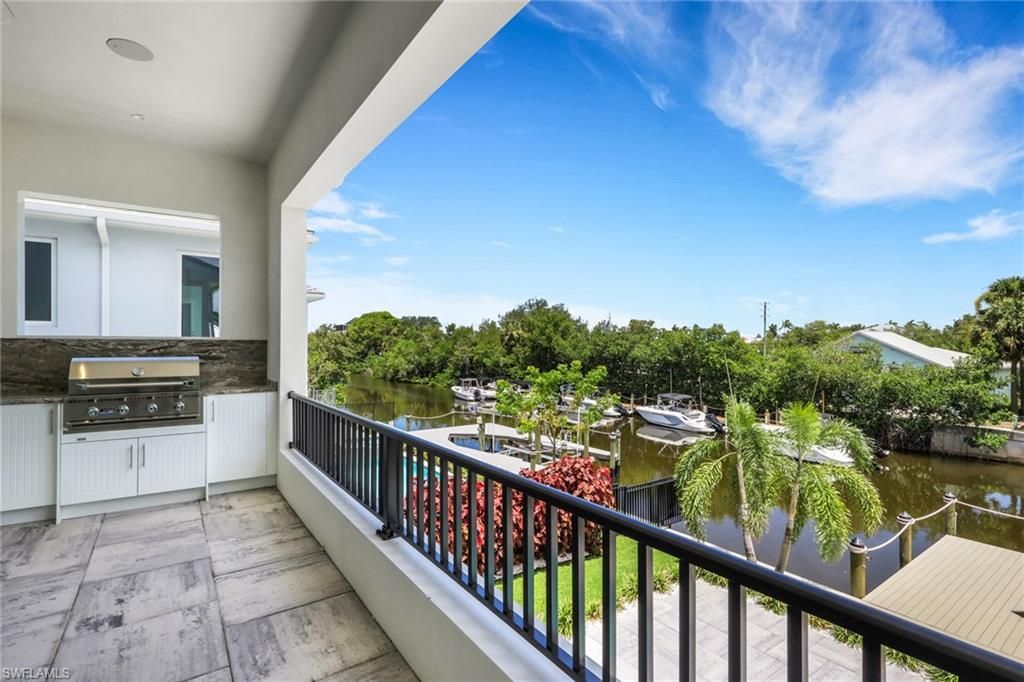 211 1st St, Bonita Springs, FL 34134 Photo