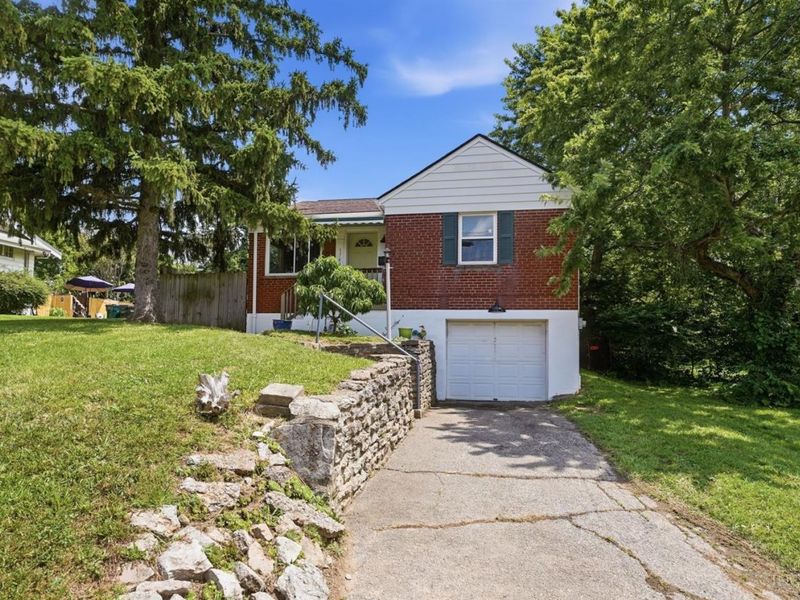 1744 Gellenbeck Street, Cincinnati, OH 45205 Photo 3