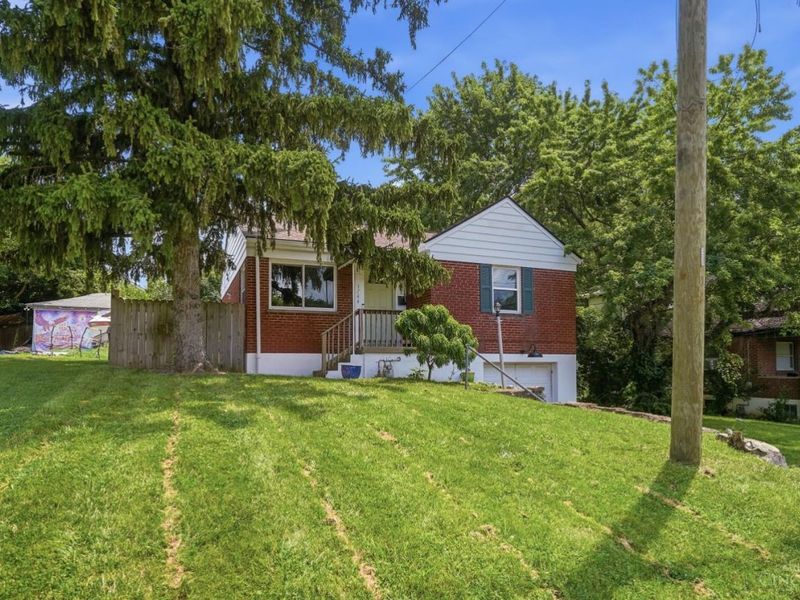 1744 Gellenbeck Street, Cincinnati, OH 45205 Photo 4