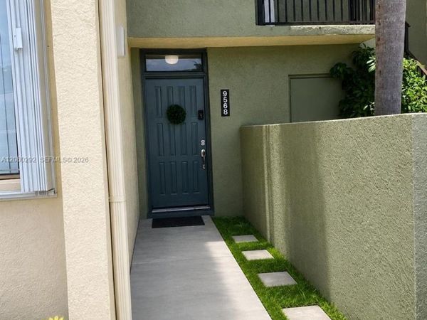 9568 SW 1st Ct , Unit 7-F, Coral Springs, FL 33071