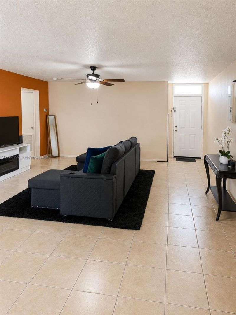 9568 SW 1st Ct, Unit 7-F, Coral Springs, FL 33071 Photo