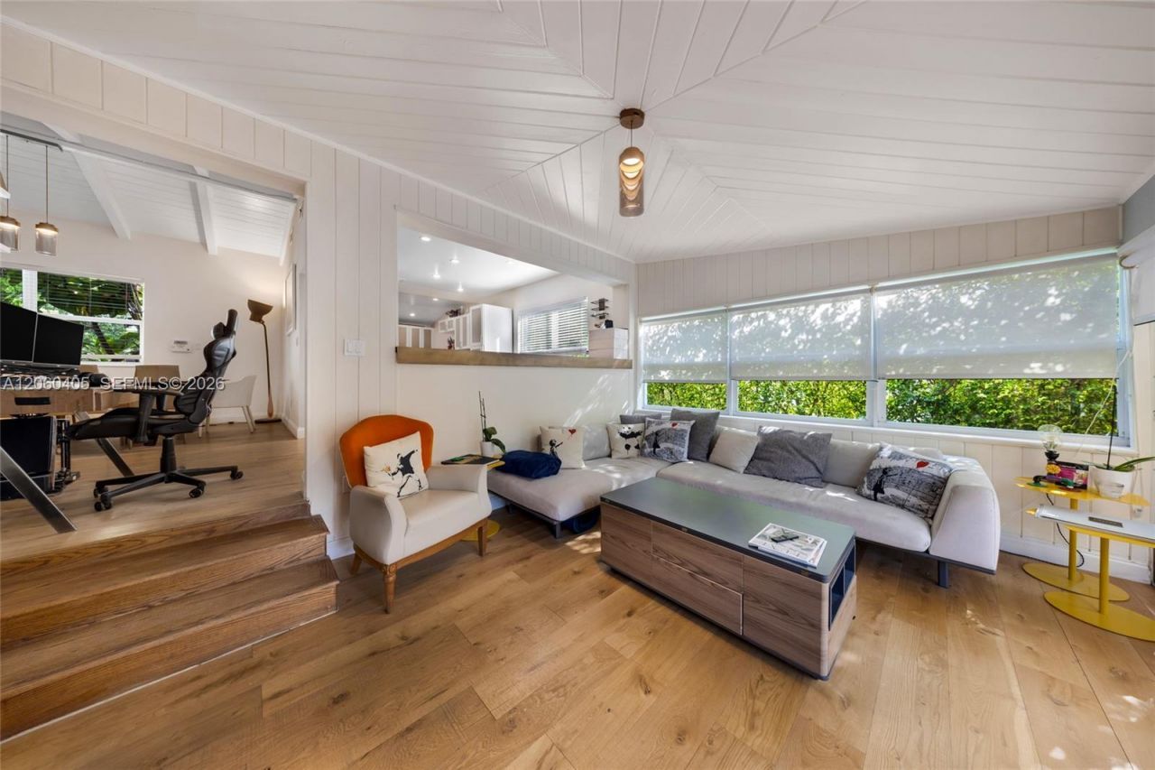 1324 Normandy Dr , Miami Beach, FL 33141 Photo