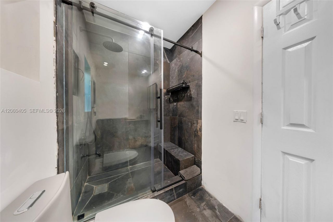 1324 Normandy Dr , Miami Beach, FL 33141 Photo