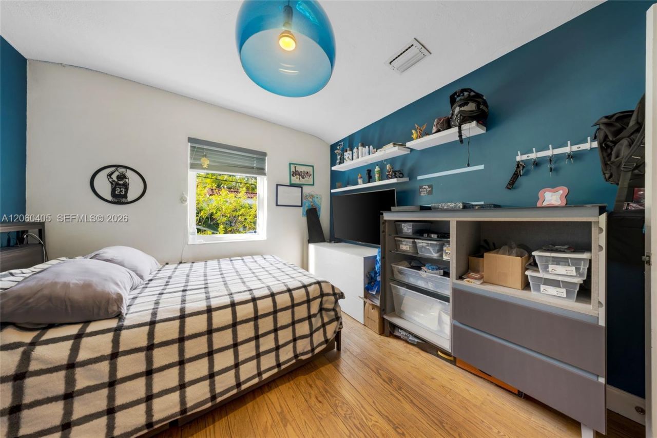 1324 Normandy Dr , Miami Beach, FL 33141 Photo