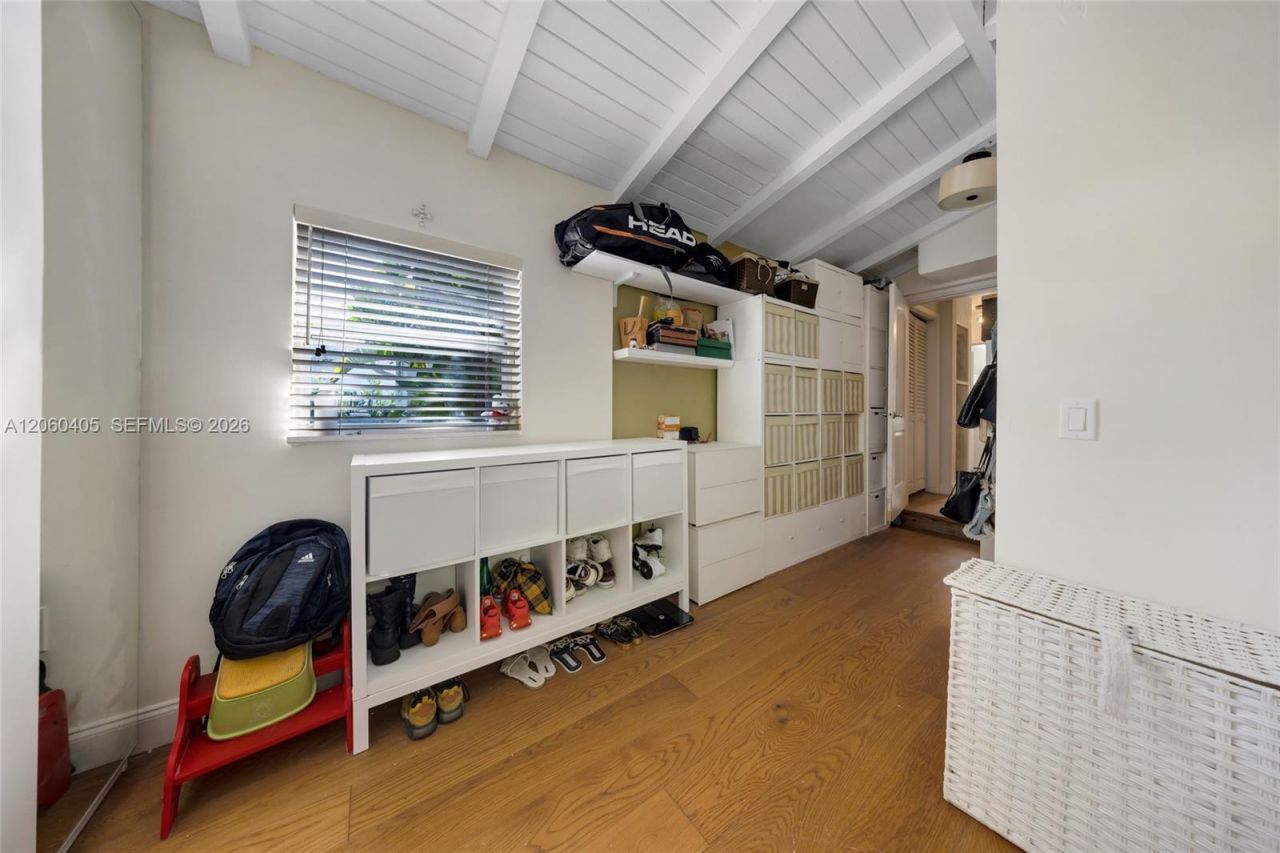 1324 Normandy Dr , Miami Beach, FL 33141 Photo