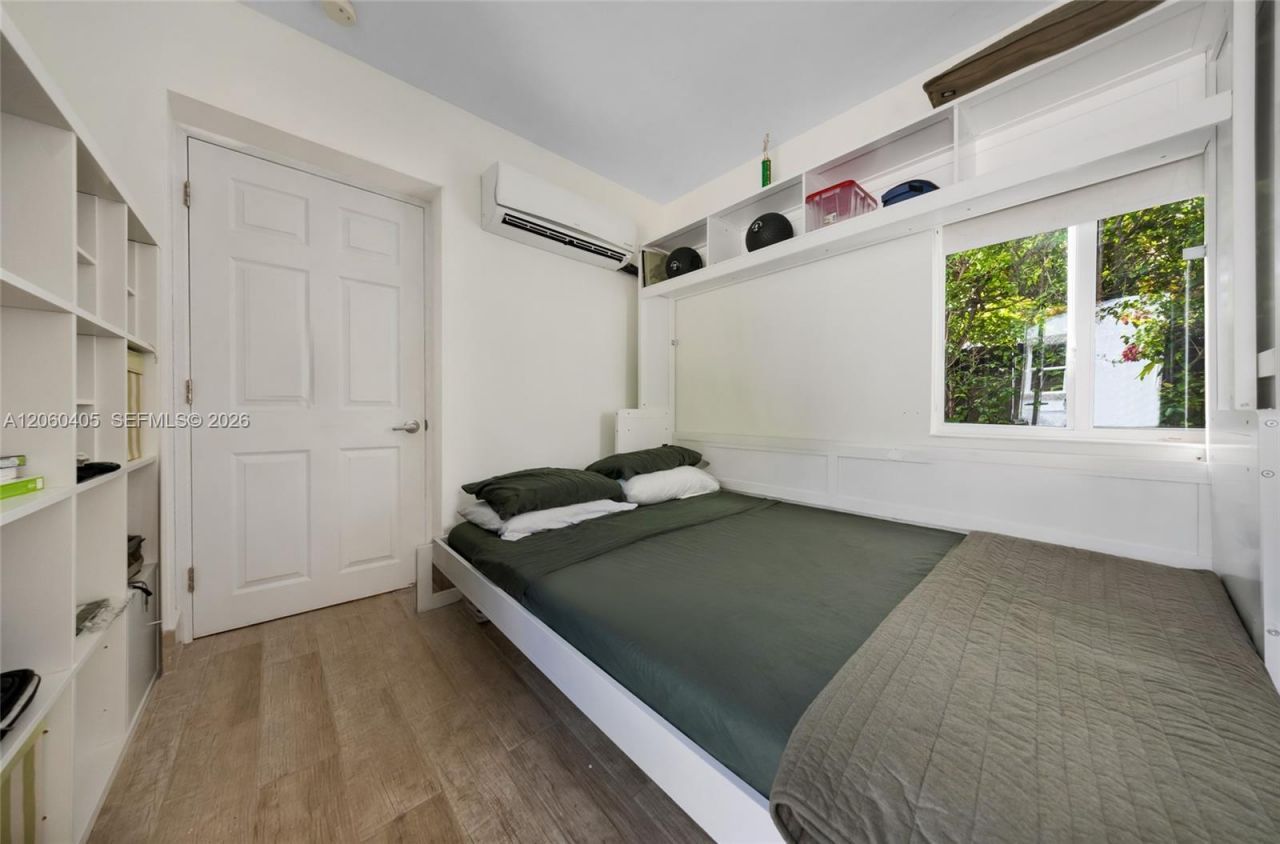 1324 Normandy Dr , Miami Beach, FL 33141 Photo