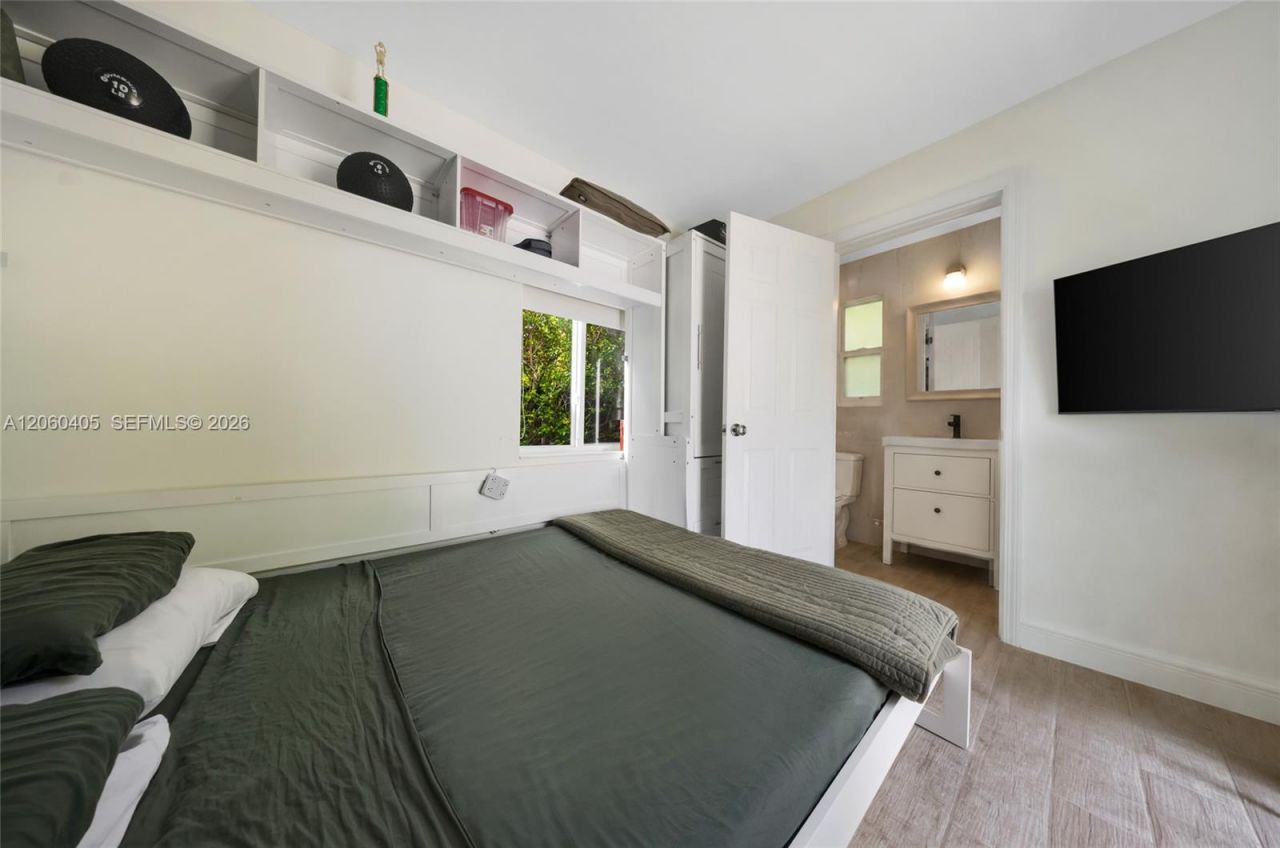 1324 Normandy Dr , Miami Beach, FL 33141 Photo
