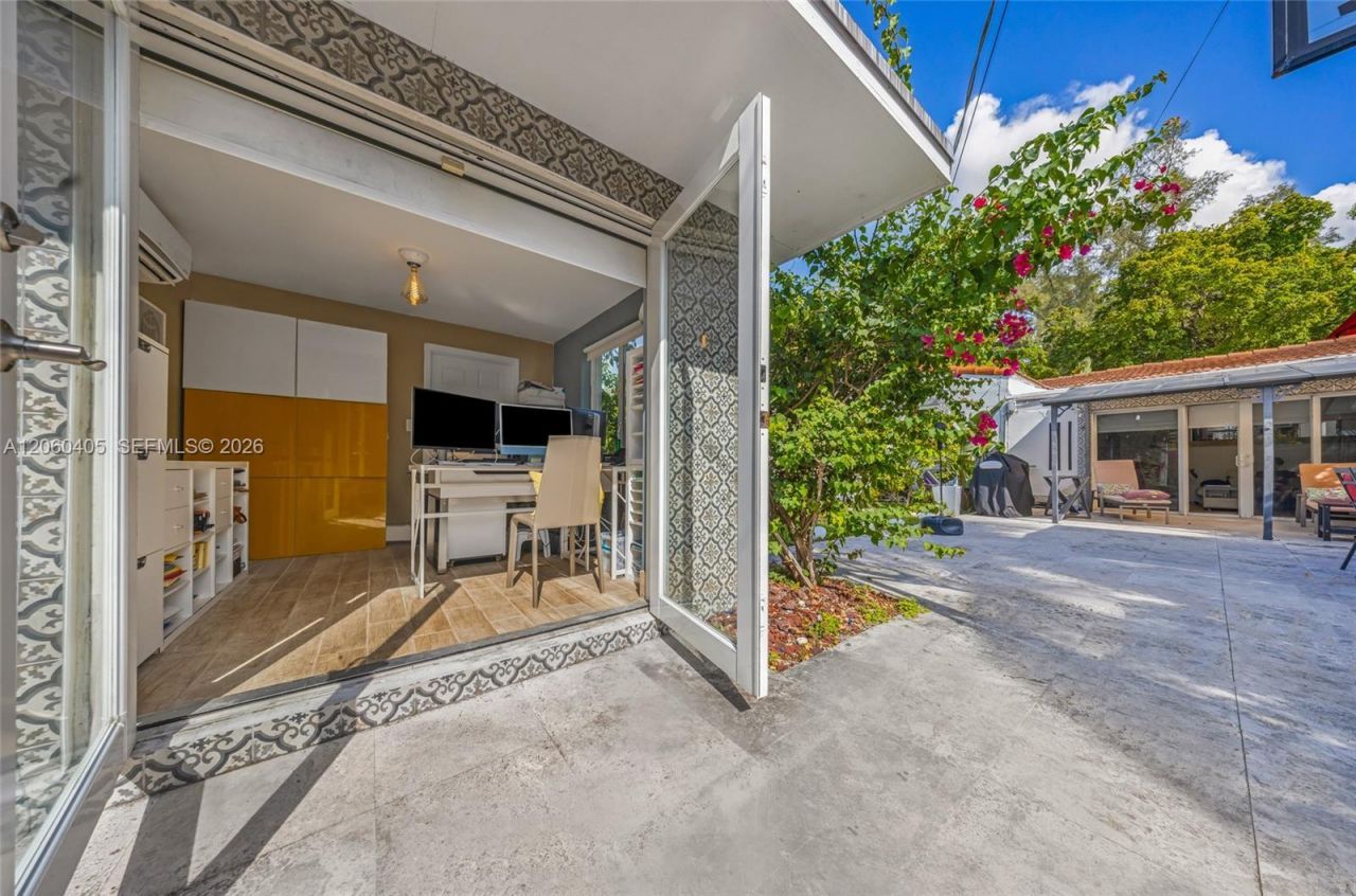 1324 Normandy Dr , Miami Beach, FL 33141 Photo