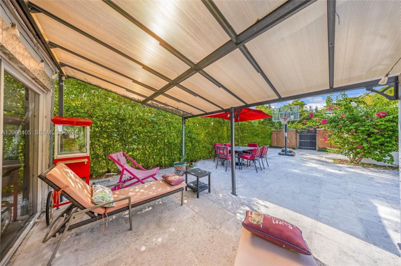 1324 Normandy Dr , Miami Beach, FL 33141 Photo