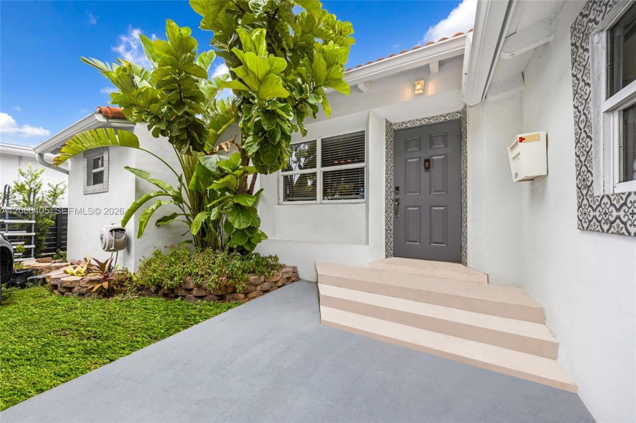 1324 Normandy Dr , Miami Beach, FL 33141 Photo