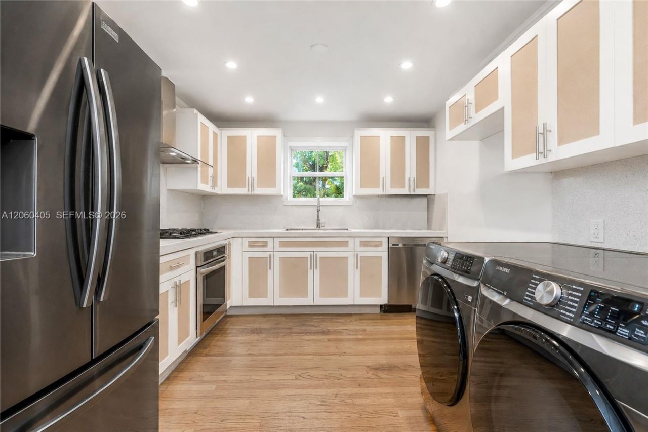 1324 Normandy Dr , Miami Beach, FL 33141 Photo