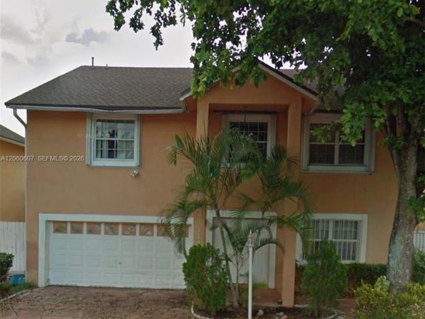 18849 NW 78th Pl , Unit A, Hialeah, FL 33015