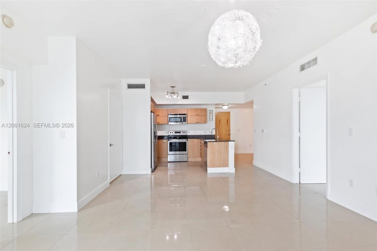 350 S Miami Ave , Unit 1805, Miami, FL 33130 Photo