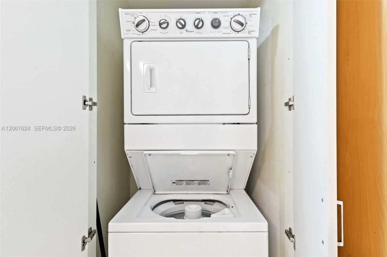350 S Miami Ave , Unit 1805, Miami, FL 33130 Photo