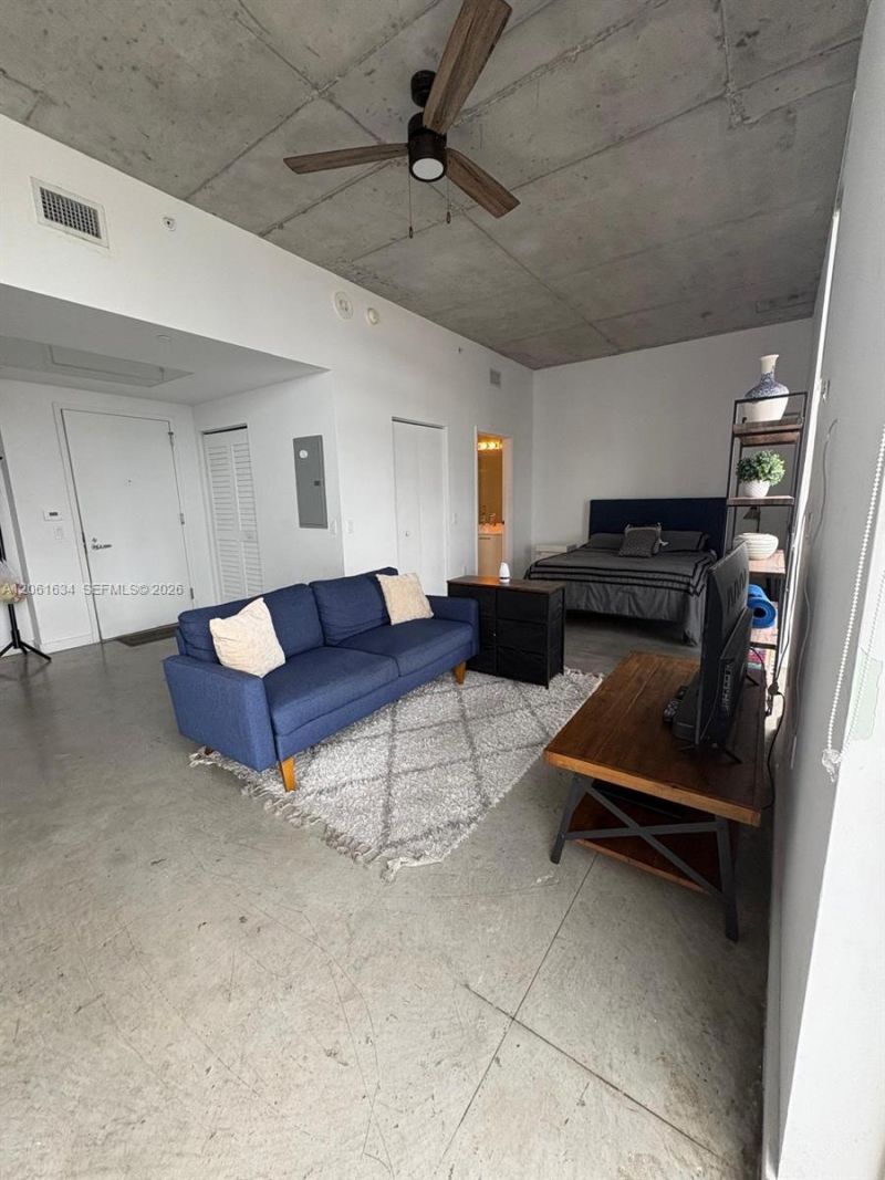 151 SE 1st St , Unit 3404, Miami, FL 33131 Photo