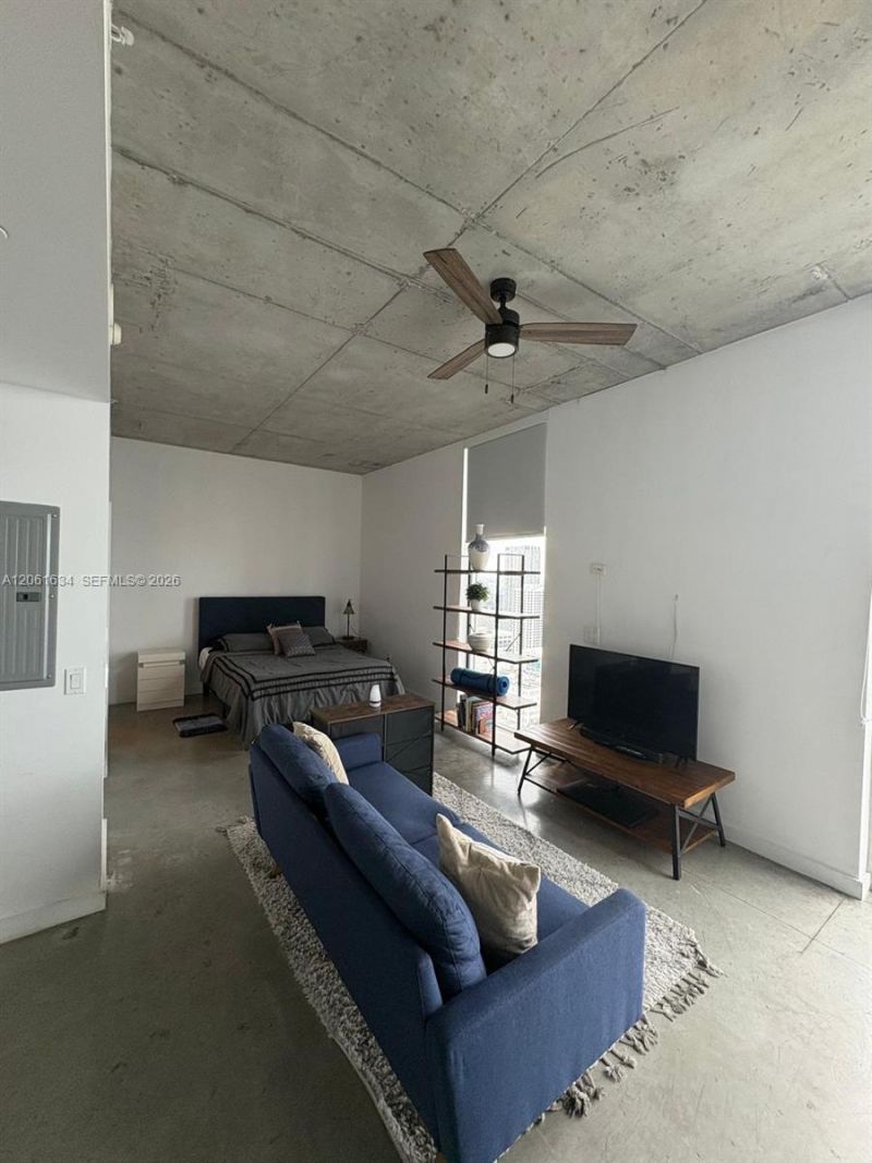 151 SE 1st St , Unit 3404, Miami, FL 33131 Photo