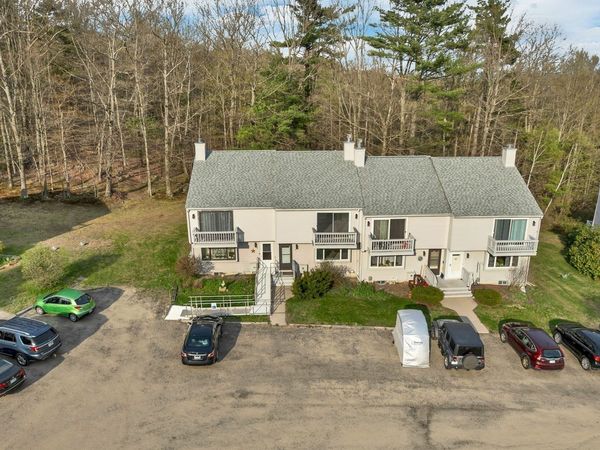 69 Birch Glen Dr, Unit 12, Bennington, NH 03442