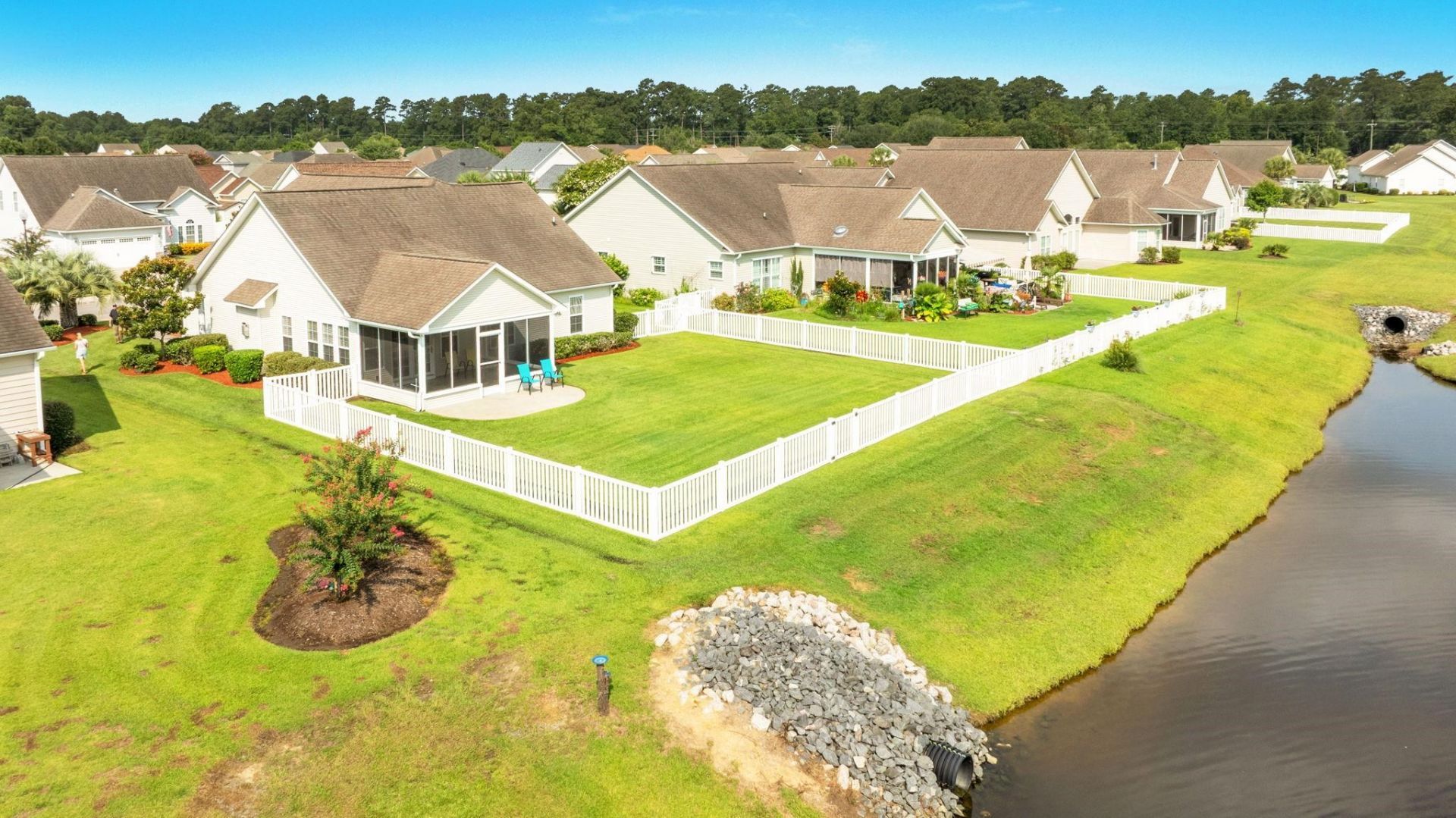 229 Southern Breezes Circle  Photo 35