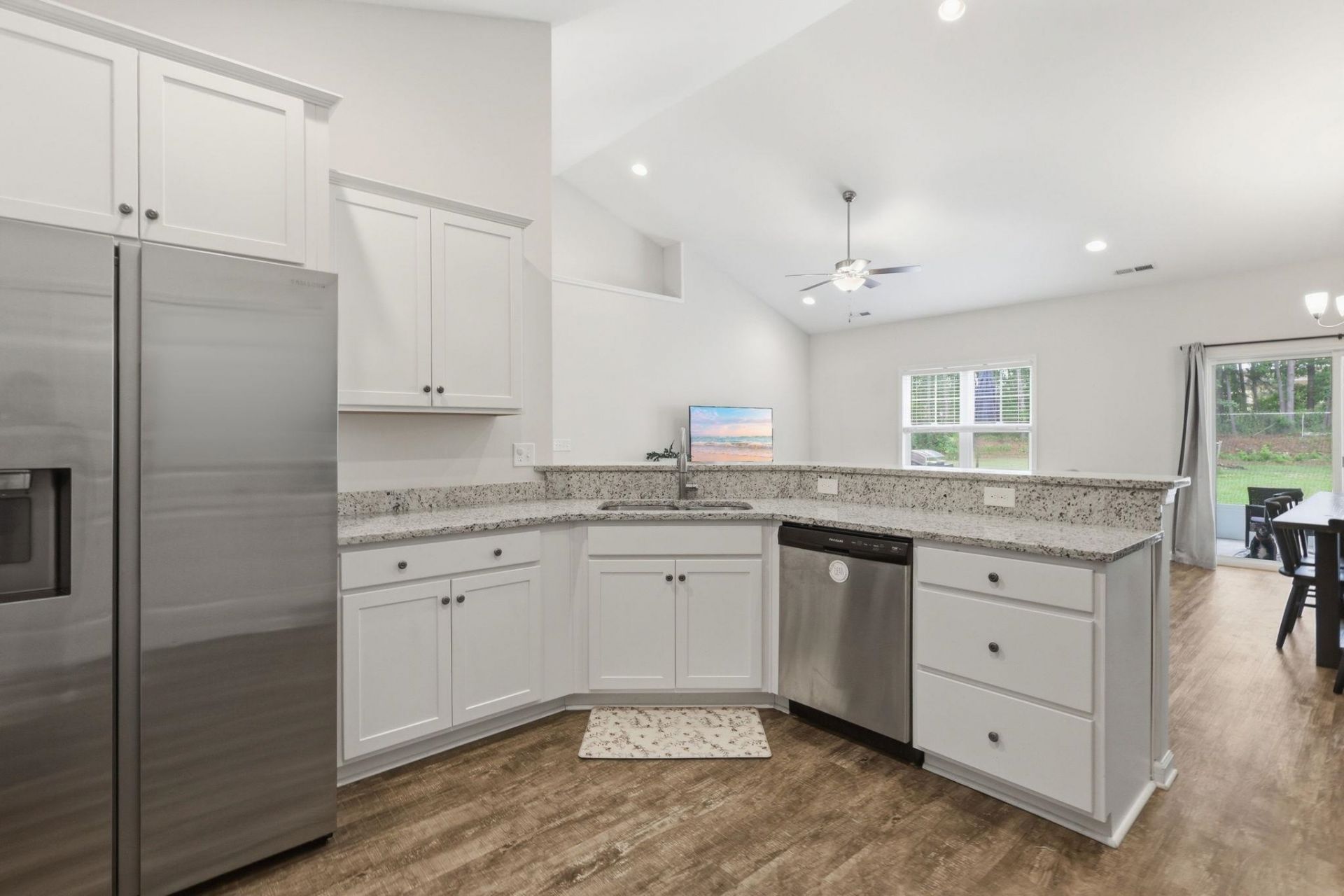 515 Allen St.  Photo 10