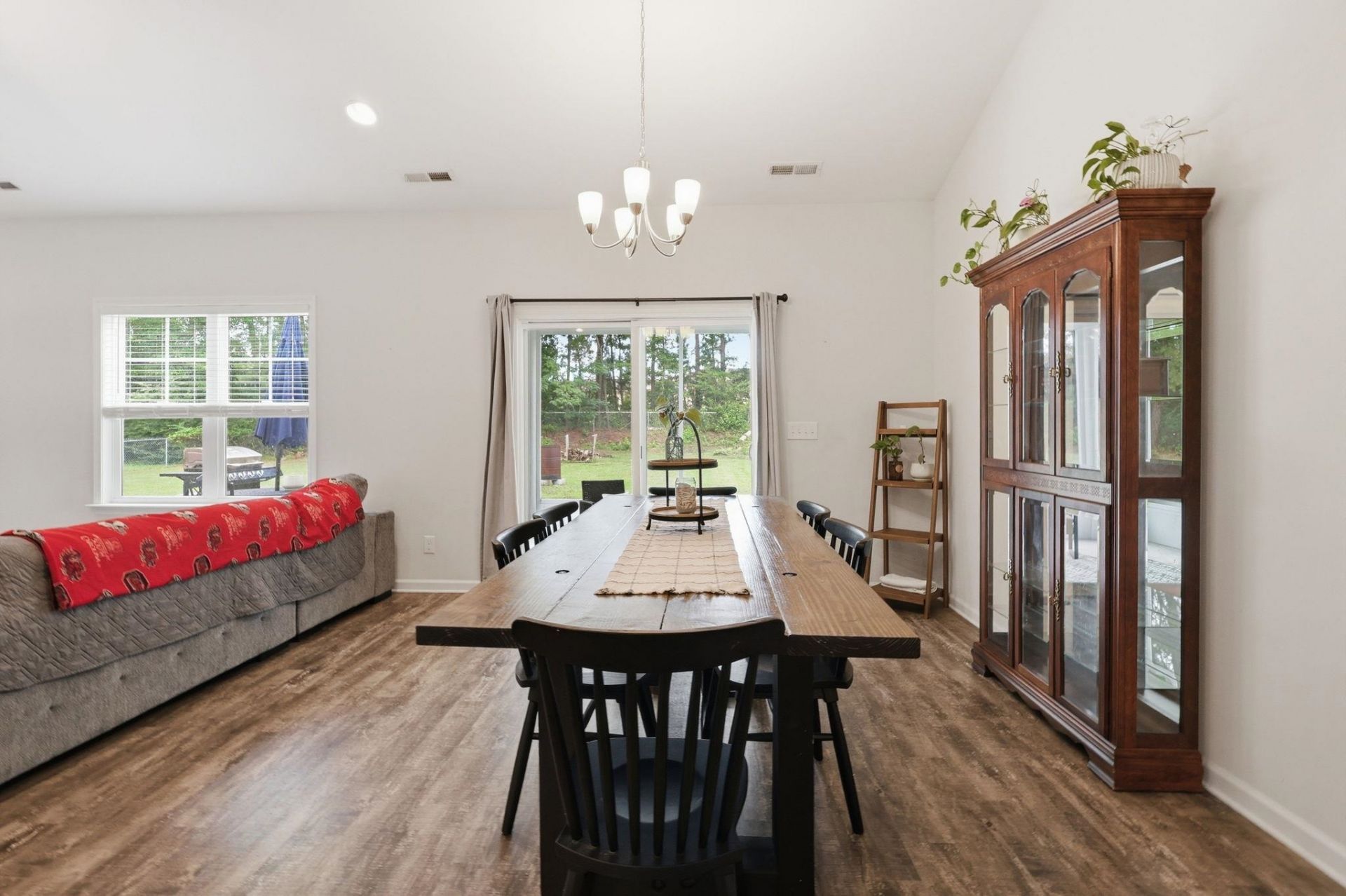 515 Allen St.  Photo 7