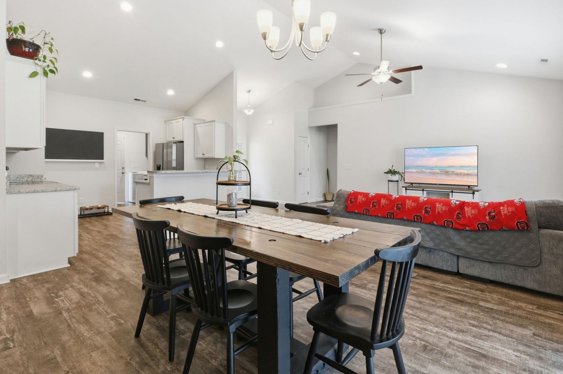 515 Allen St.  Photo 8