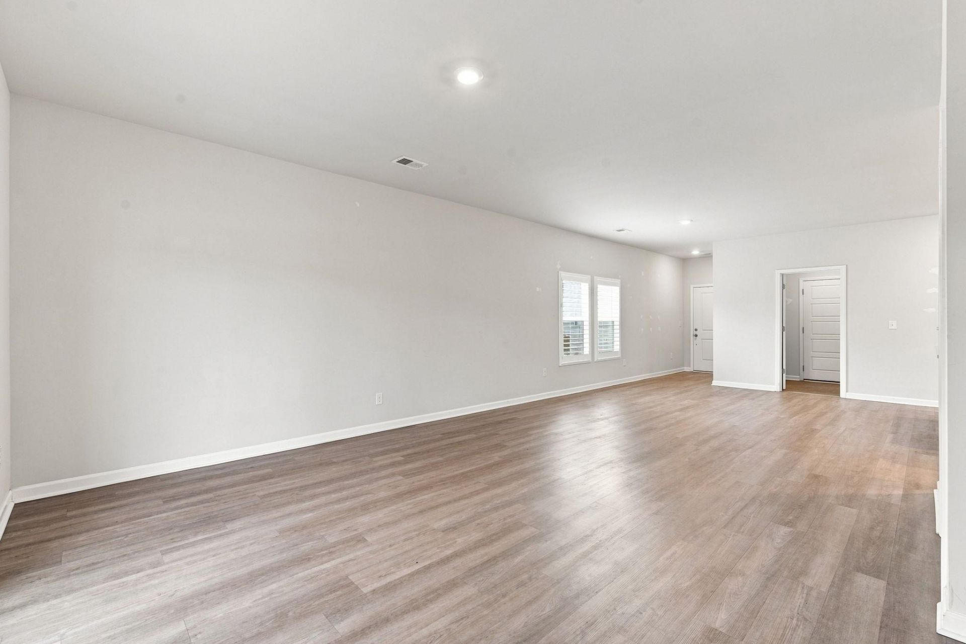8160 Forest Edge Dr. Photo 13