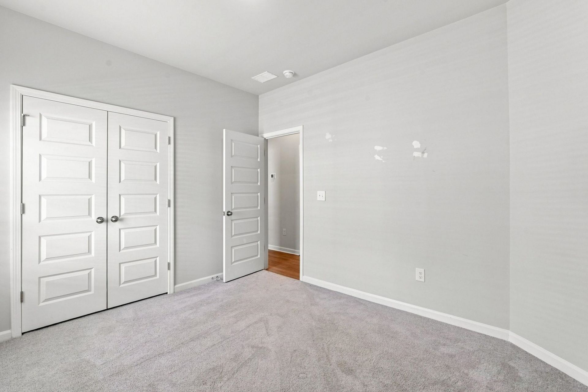8160 Forest Edge Dr. Photo 21