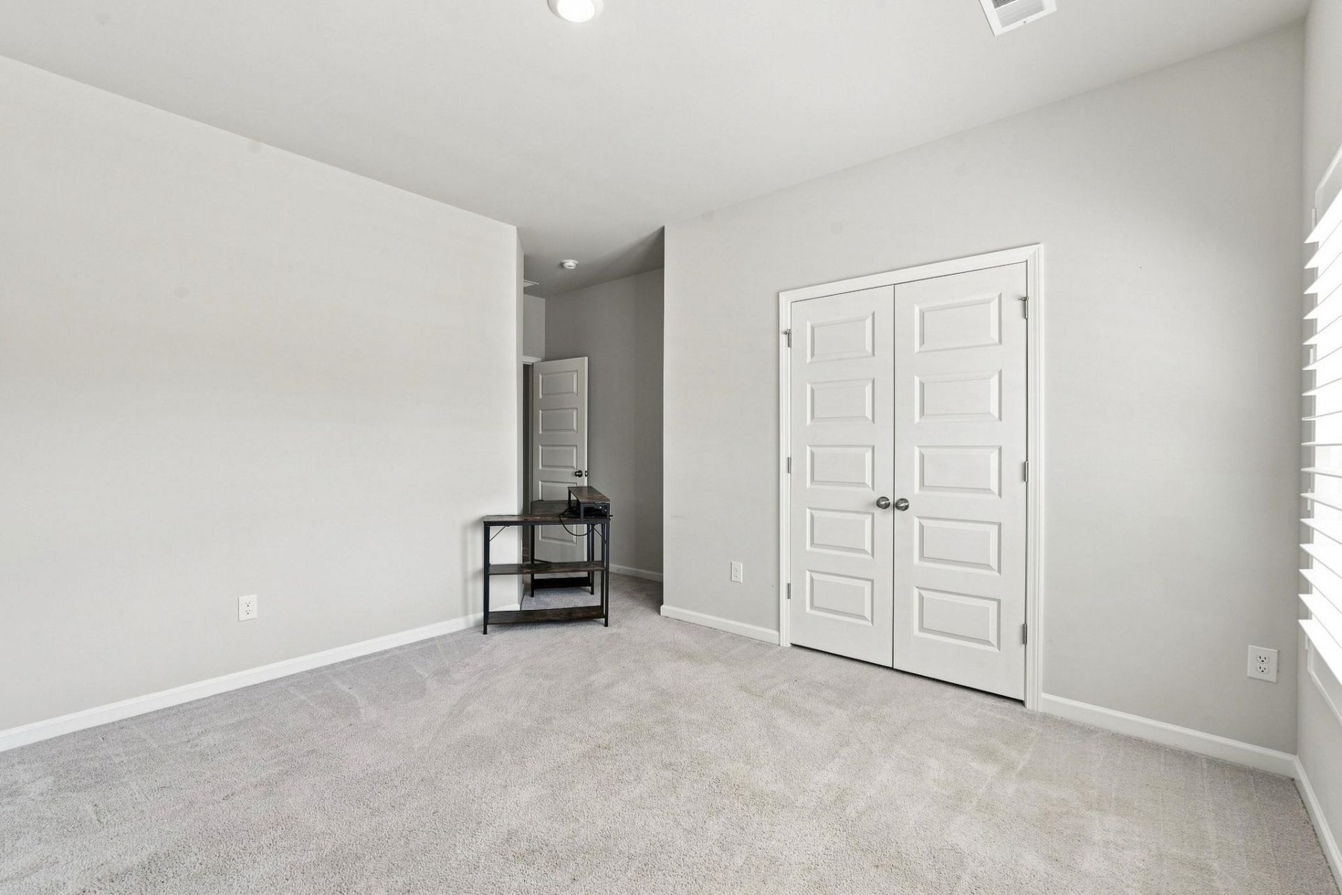 8160 Forest Edge Dr. Photo 23
