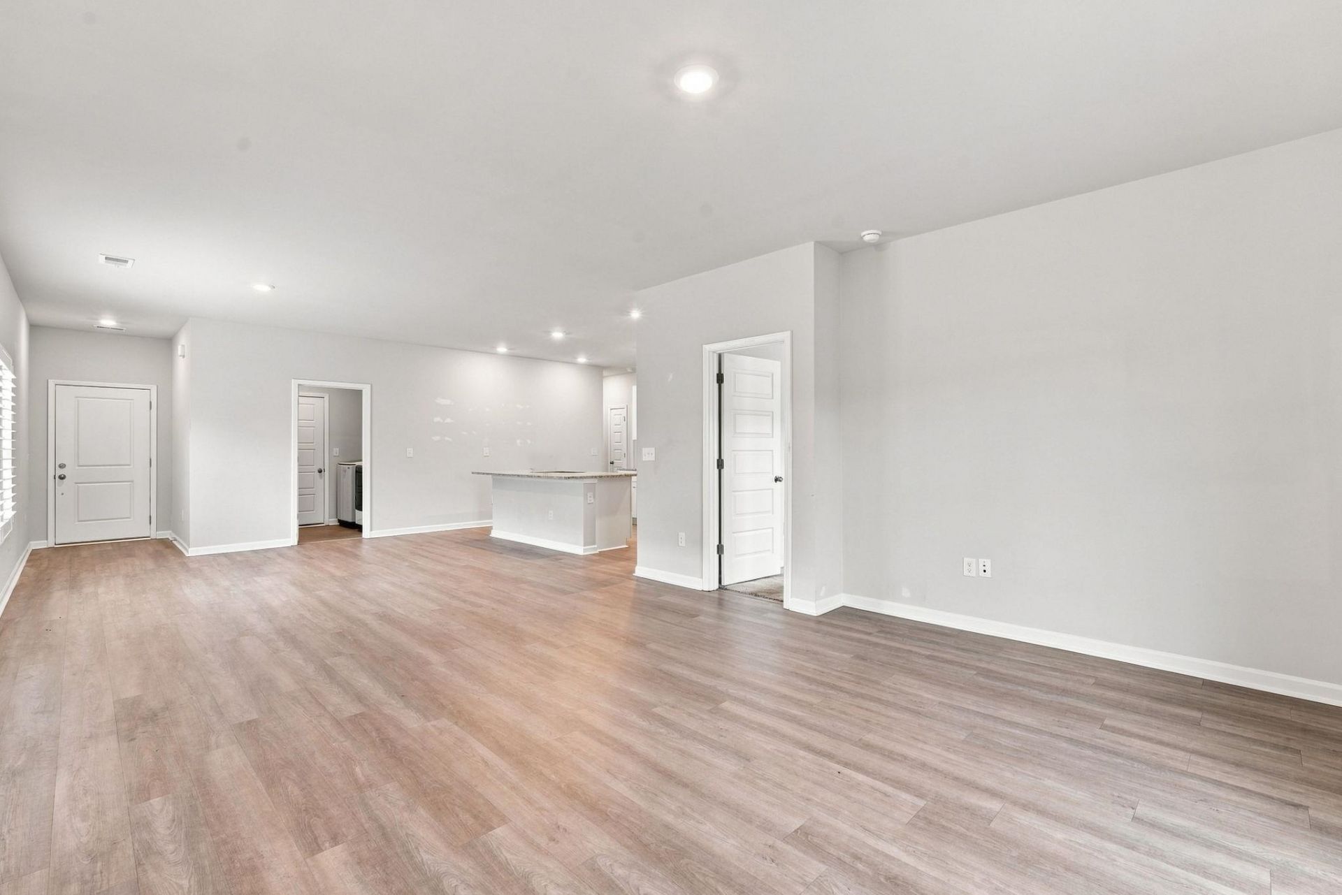 8160 Forest Edge Dr. Photo 8