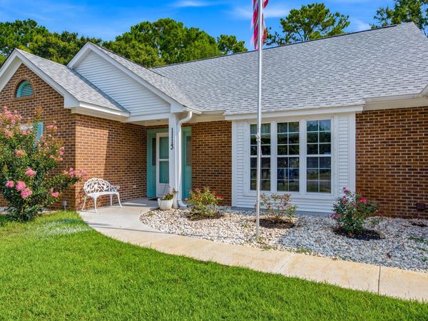 1113 Fox Sparrow Dr., Murrells Inlet, SC 29576