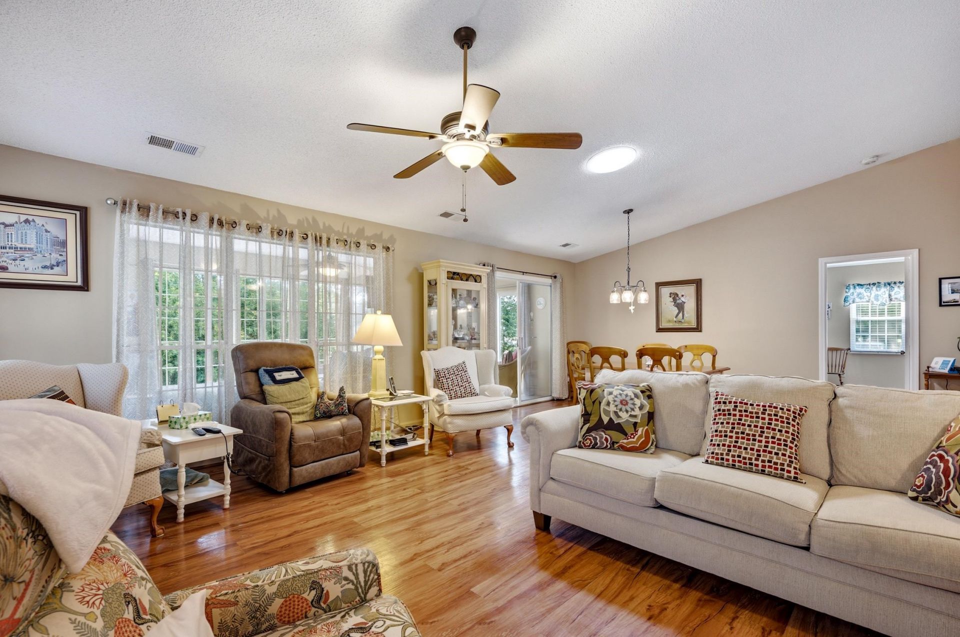 1113 Fox Sparrow Dr. Photo 10