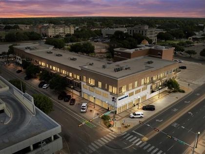 330 Austin Avenue Waco, TX 76701