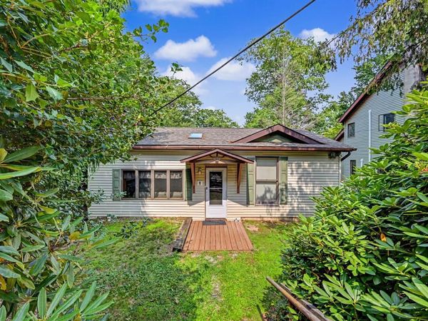 27 W FERN , LAKE HARMONY, PA 18624