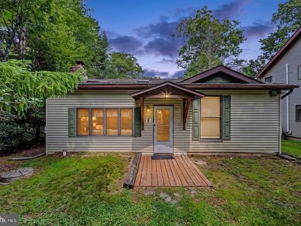 27 W FERN, LAKE HARMONY, PA 18624