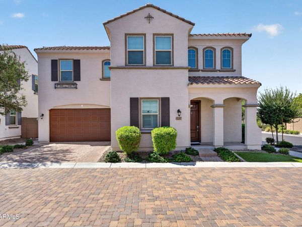 17207 N 10TH Street, Phoenix, AZ 85022