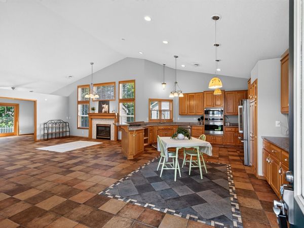 6975 Eagle Trail , Centerville, MN 55038