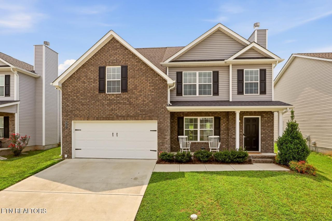 8257 Zodiac Lane, Powell, TN 37849 Main Photo