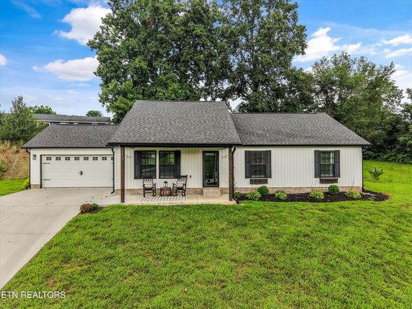 126 Zoe Circle, Jacksboro, TN 37757